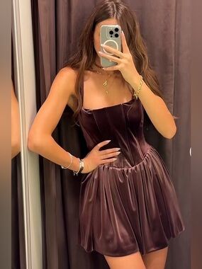 ZARA SHORT BURGUNDY VELVET RUCHED CORSET DRESS sz S